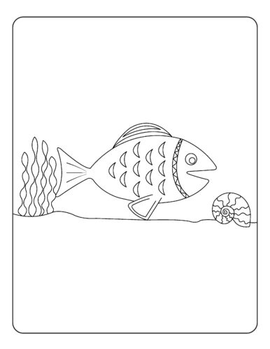 Goldfish swimming with seaweed shells